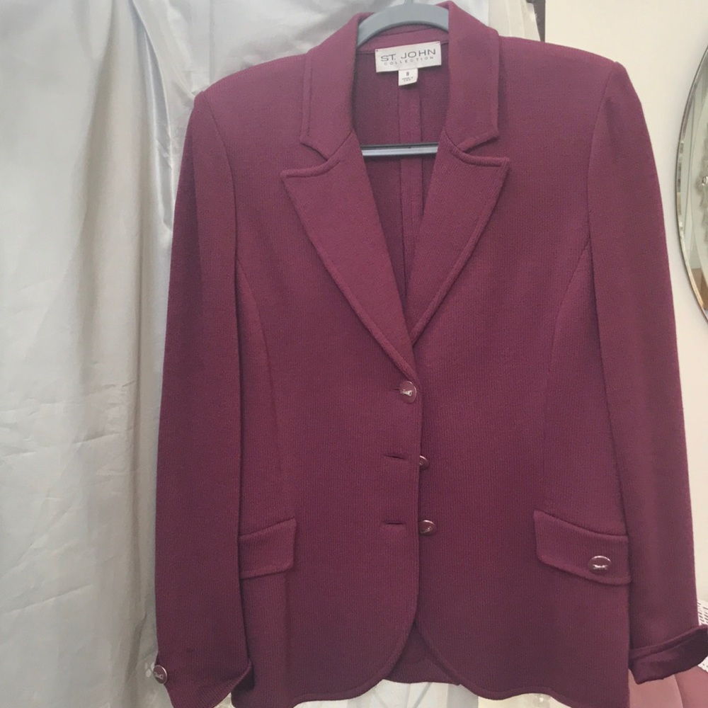 St.John Collection knit suit. Size 8 both PCs .